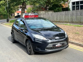 /photos/11146/81843723-9215-4ca5-87c1-07a5576275f2_i320x240.jpg