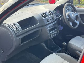 /photos/11146/936056e4-59f8-4543-99e4-e7d4139b71cc_i320x240.jpg