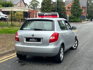 /photos/11146/9f70a854-8ab6-46eb-94da-e6e2bcd605c1_i320x240.jpg