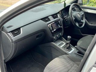 /photos/11146/c5150ae3-20a8-4208-91cf-e1508c20476c_i320x240.jpg