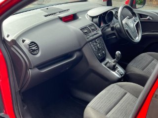 /photos/11146/c603dd84-f5e7-4f35-a208-7555a5dea7c9_i320x240.jpg