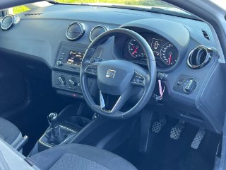 /photos/11146/fe1b5bba-fddd-4955-8215-7647e813de5d_i320x240.jpg